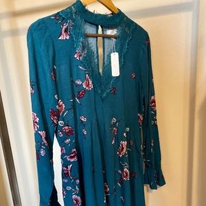 Charming Charlie Peasant Dress w/ V-Neck Detailing